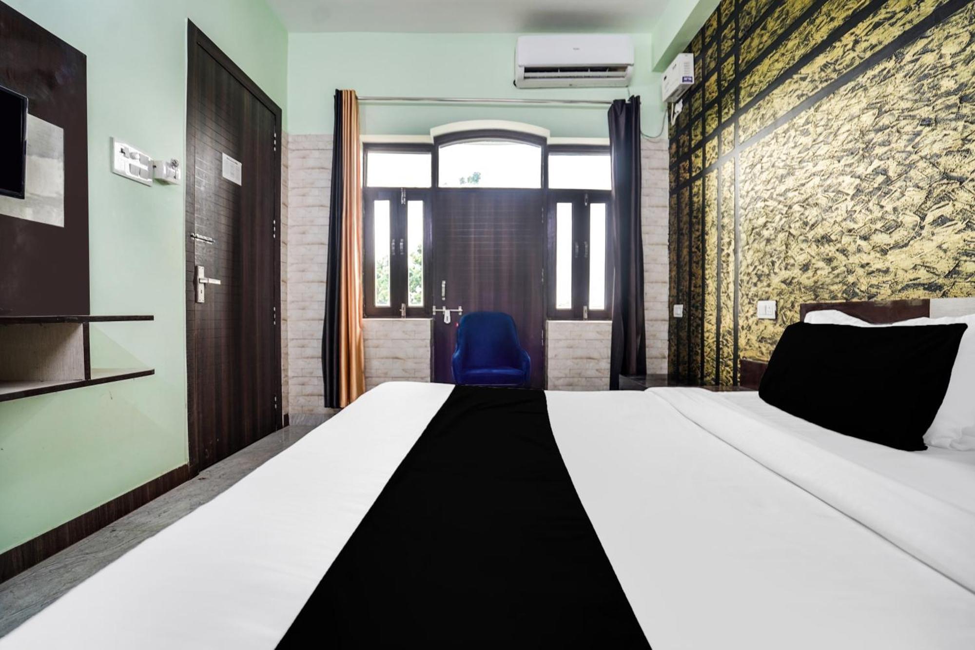 Super Collection O Rajapur Circuit House Hotel Allāhābād Junction Екстериор снимка